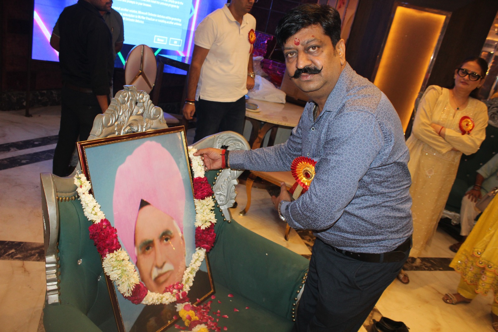 दिल्ली प्रदेश महाजन सभा ने धूमधाम से मनाया 'शेर-ए-डुग्गर' लाला हंसराज जी महाजन का 160वां जन्मदिवस समारोह